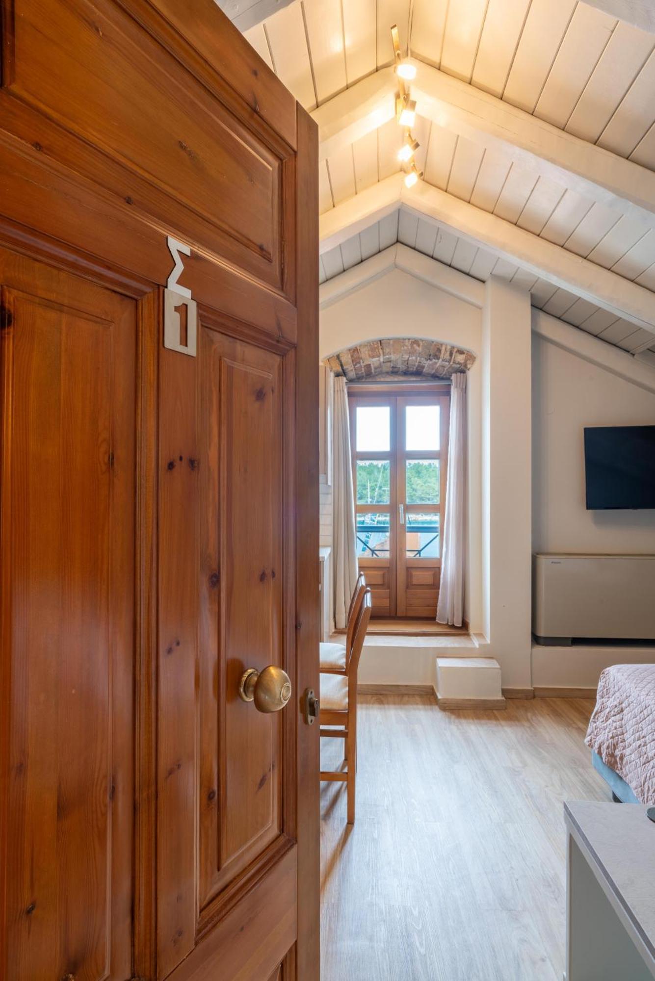 Authentic Suites In Fiscardo Fiskardo Zewnętrze zdjęcie